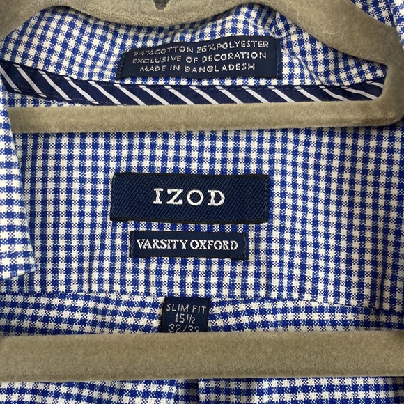 Slim fit Izod Men’s Button Down size medium - Picture 3 of 4